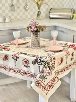 Скатертина гобеленова AMELIE Limaso 137х137 см