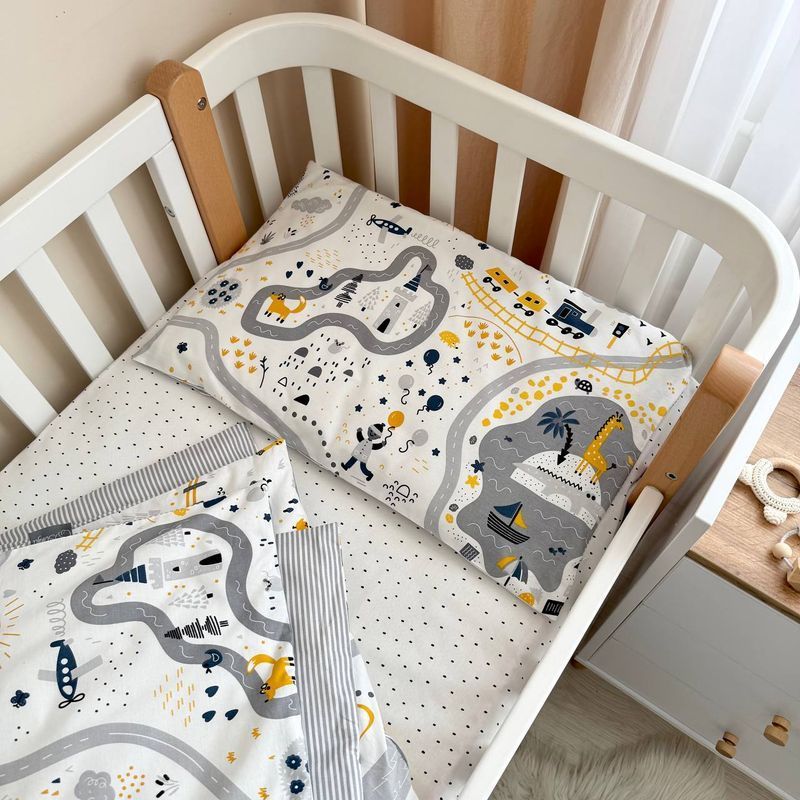 Комплект постельного белья Маленькая Соня Baby Mix &laquo;Железная дорога&raquo; желтый для новорожденного