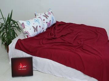 Простынь-покрывало TAG пике Косичка бордо 160x235 см