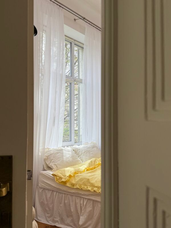Постельное белье Bedclozzzes лимонный тарт с рюшами евро