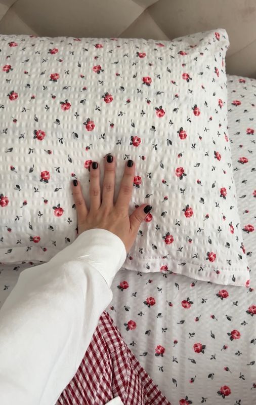 Постельное белье Bedclozzzes жатый хлопок &laquo;Pretty roses&raquo; двуспальный