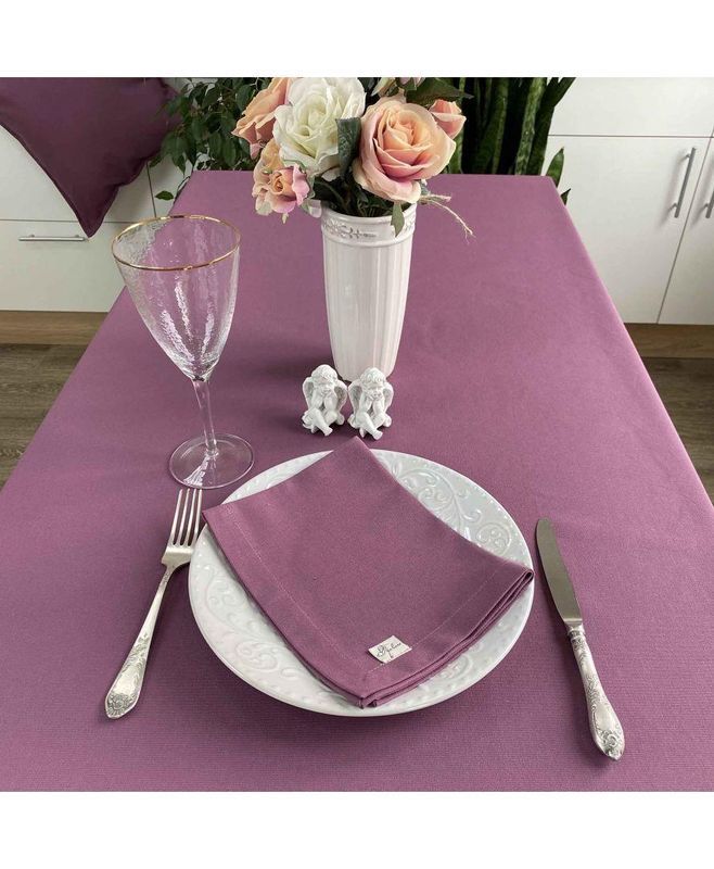 Скатертина Violet 145x145 см