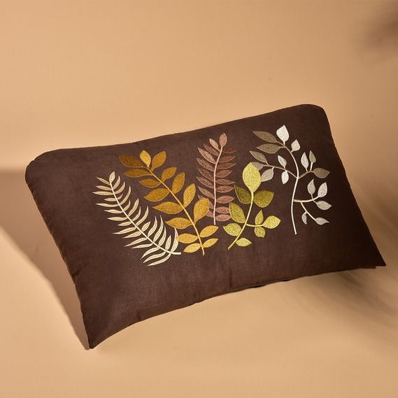 Подушка декоративна з вишивкою FLORA IDEIA 35х53 см шоколад 35x35 см