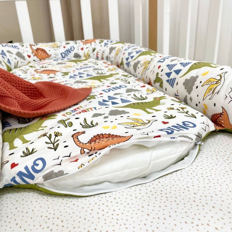 Кокон Маленька Соня Baby Design Діно олива 65x90 см