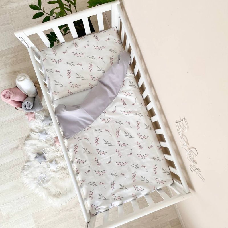 Комплект постельного белья Маленькая Соня Baby Dream Веточки кошки пудра для новорожденных