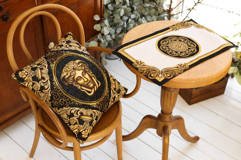Гобеленовая салфетка на стол Baroque 30x50 см