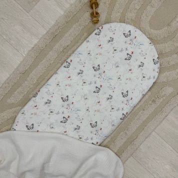 Простирадло Маленька Соня у візочок муслін Метелики на молочному 45x80 см