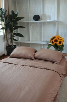 Постельное белье Bedclozzzes страйп сатин карамельный №8 полуторный