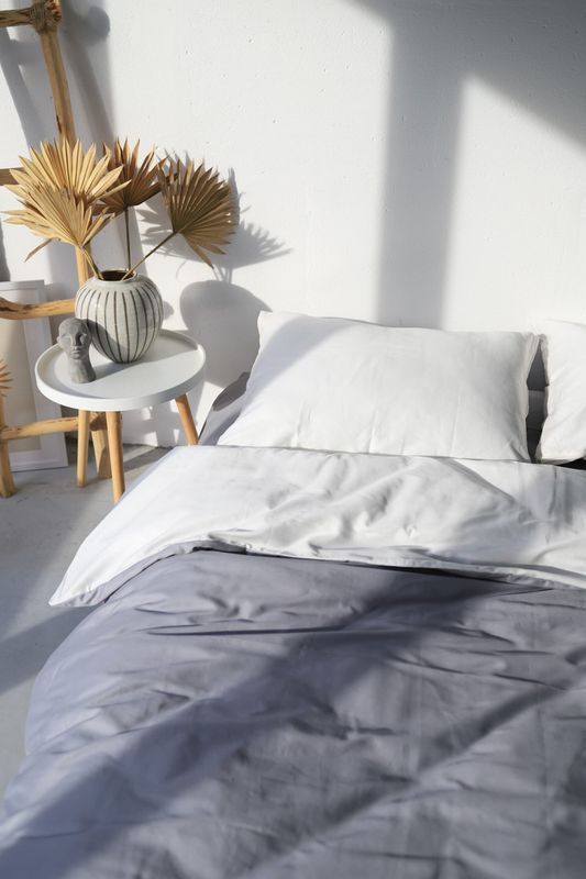 Постельное белье Bedclozzzes сатин gray + milk (№37+3) евро