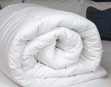 Одеяло с выстебкой теплое 140x210 см