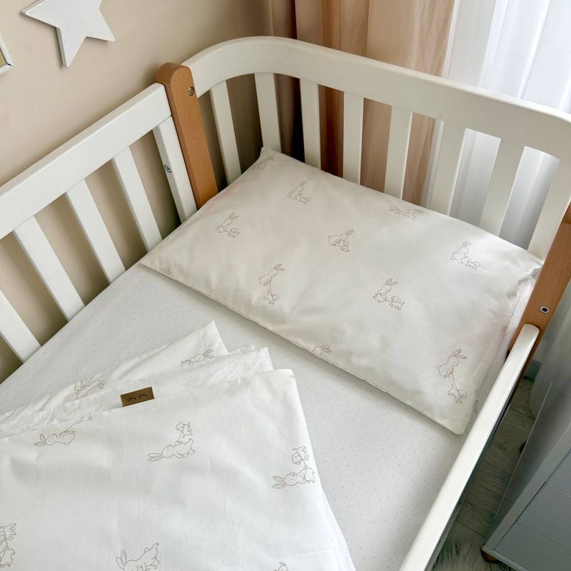 Комплект постільної білизни Маленька Соня Baby Dream New Зайка із собачкою бежевий/пудра для новонародженого