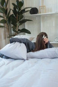 Постільна білизна Bedclozzzes страйп сатин світло-сірий №9 сімейний