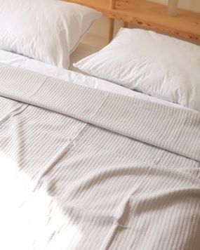 Бавовняне покривало Bedclozzzes косичка світло-сіре №9 150x220 см