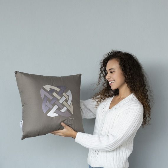 Подушка декоративная Rain с вышивкой IDEIA 50x50 см
