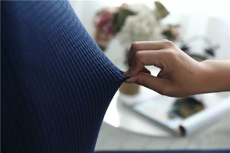 Водовідштовхувальний чохол на 2х місцевий диван Homytex Синій