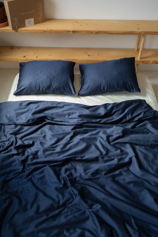 Постельное белье Bedclozzzes сатин indigo + milk (№66+3) евро