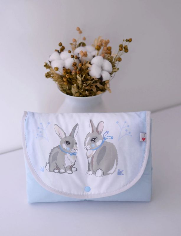 Пеленальный матрас дорожный Baby Veres "Summer Bunny blue" 57х60 см