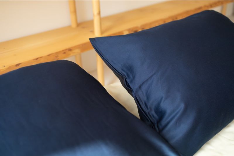 Постельное белье Bedclozzzes сатин indigo + milk (№66+3) евро