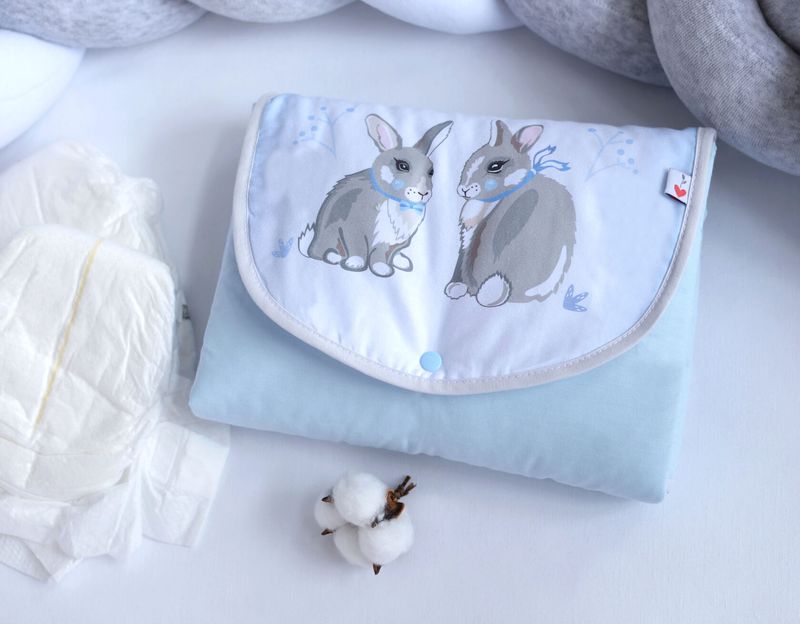 Пеленальный матрас дорожный Baby Veres "Summer Bunny blue" 57х60 см