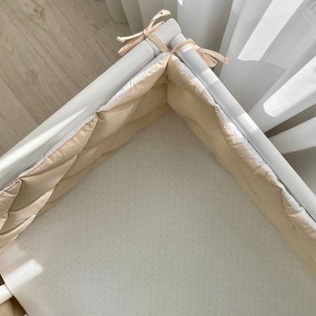 Бортик Маленькая Соня стеганый бежевый/белый 30x60 см + 30x120 см