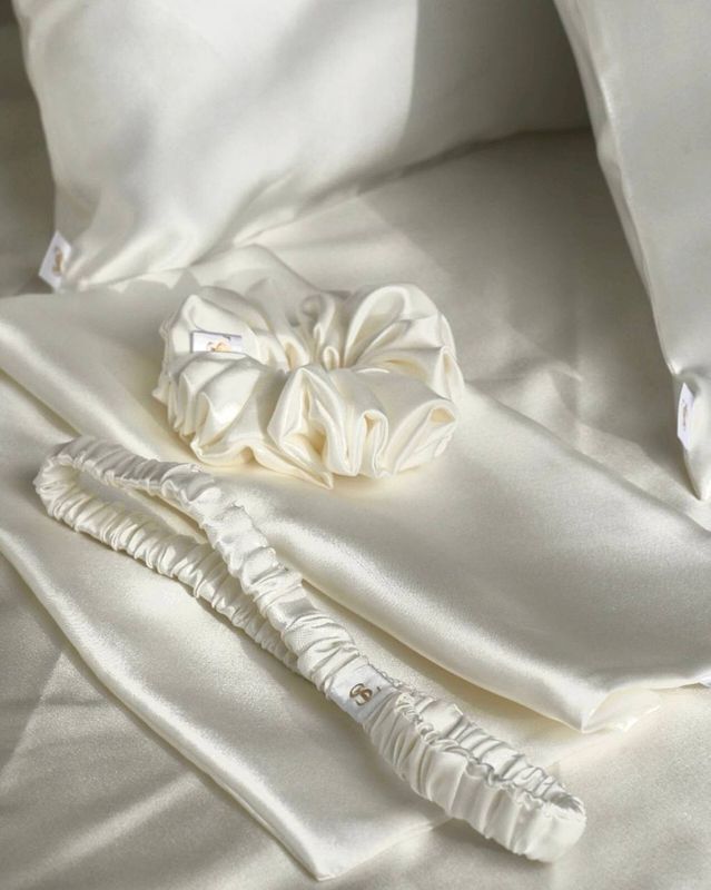 Полотенце для лица шелковое Silk DeLight белый 30x30 см
