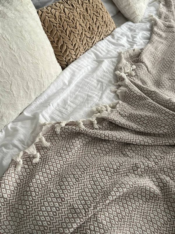Бавовняне покривало Bedclozzzes бежеве 200x230 см