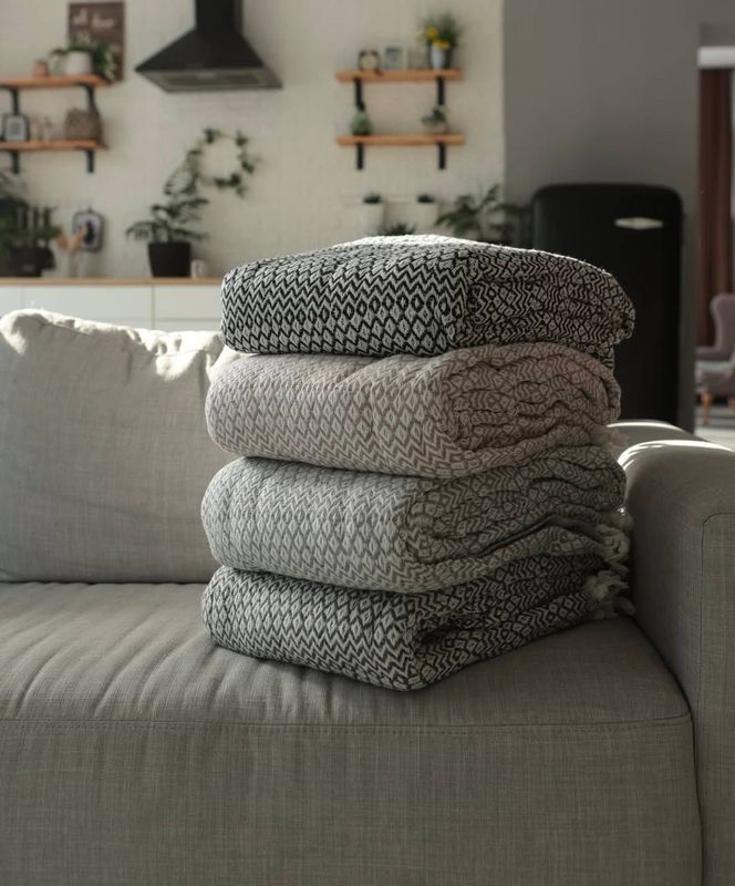 Бавовняне покривало Bedclozzzes бежеве 200x230 см