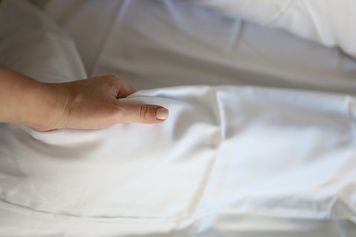 Постільна білизна Bedclozzzes сатин білий №1 полуторний