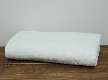Полотенце TAG Pentik белый 70x140 см