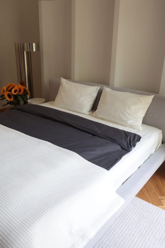 Бавовняне покривало Bedclozzzes &ldquo;грецька вафля&rdquo; молочне 150x220 см
