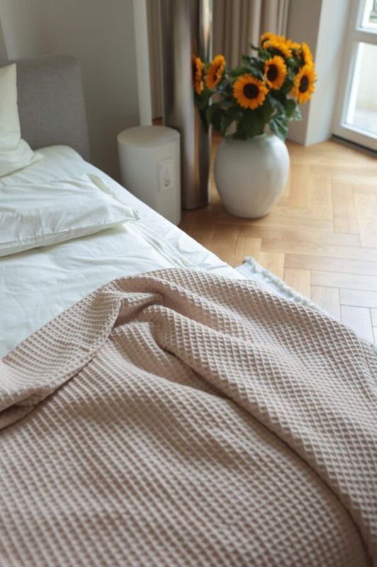 Хлопковое покрывало Bedclozzzes &laquo;греческая вафля&raquo; бежевое 220x240 см