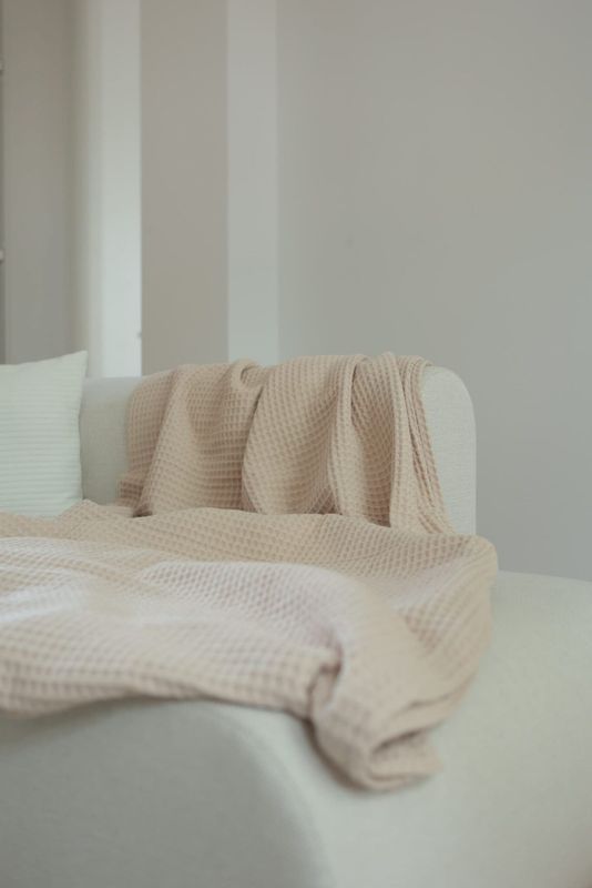 Хлопковое покрывало Bedclozzzes &laquo;греческая вафля&raquo; бежевое 220x240 см